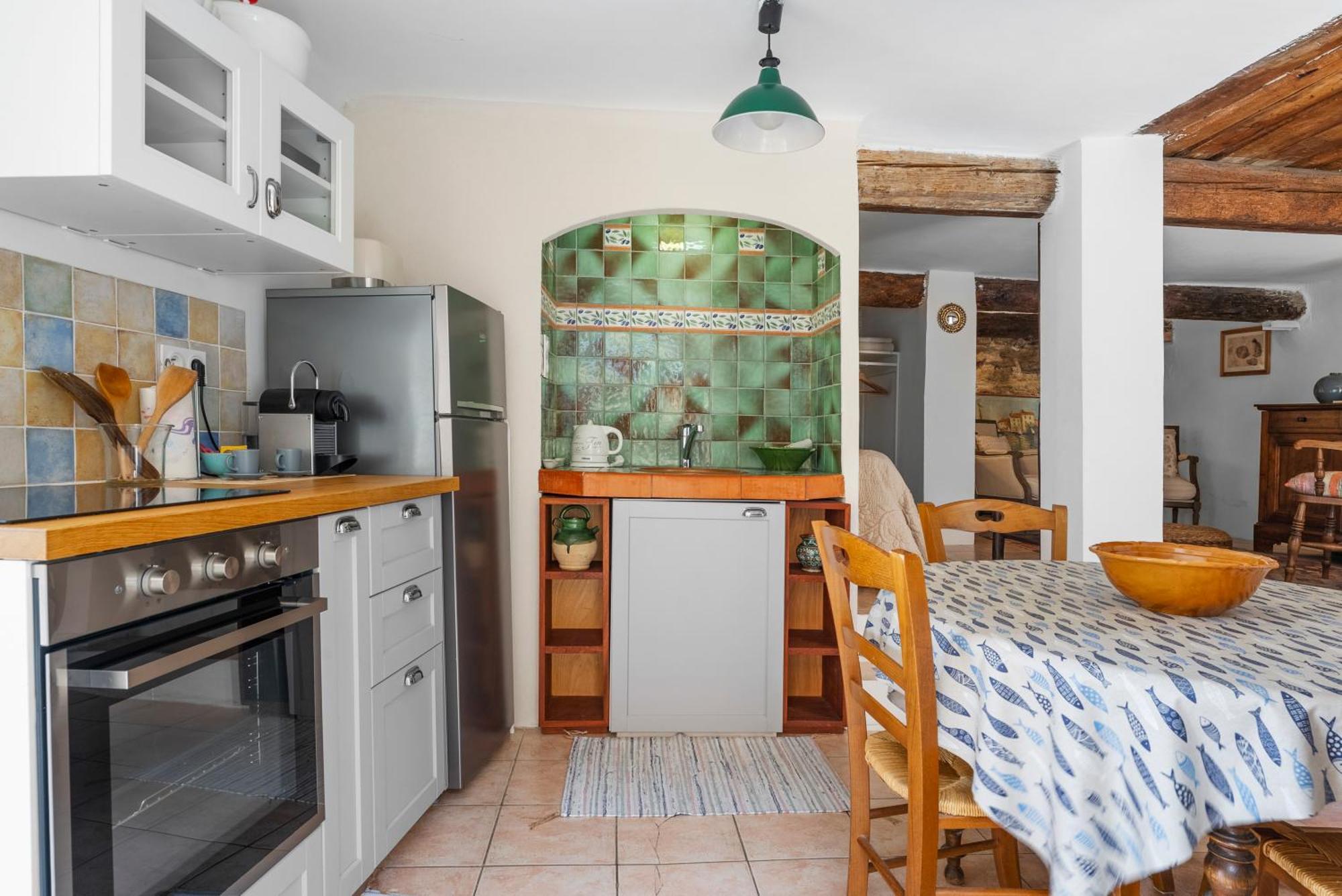 La Petite Provence Lägenhet Bormes-les-Mimosas Exteriör bild